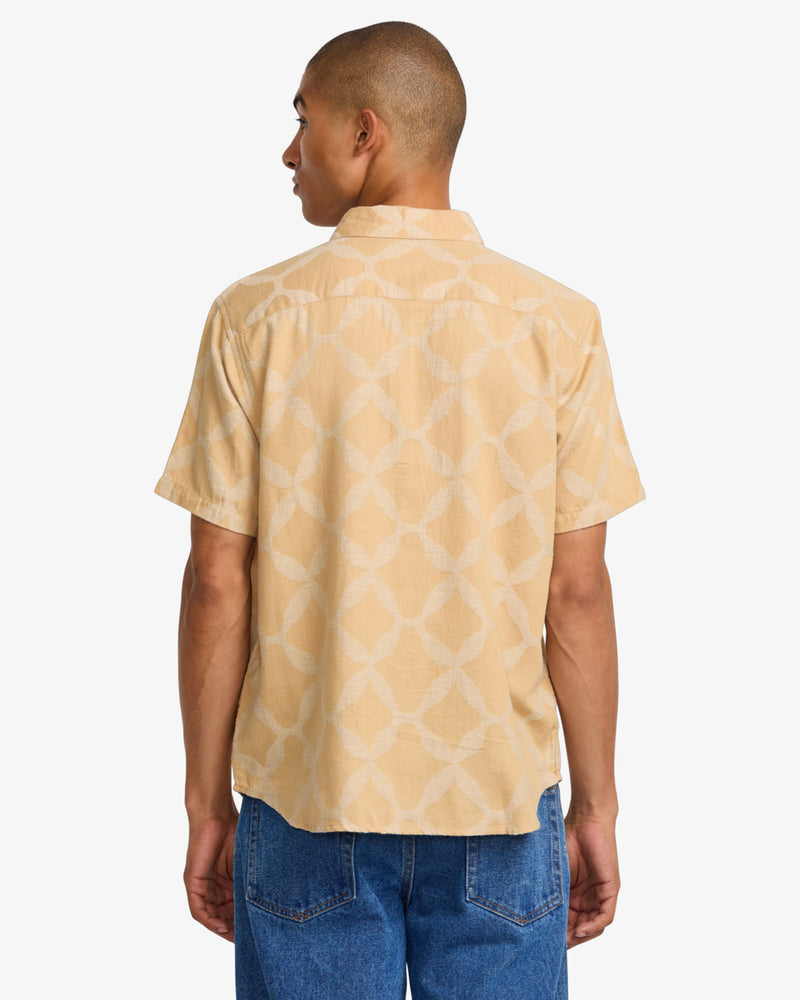 Load image into Gallery viewer, RVCA Men&#39;s LA Ornament Short Sleeves Shirt Ochre 23A041501_OCR
