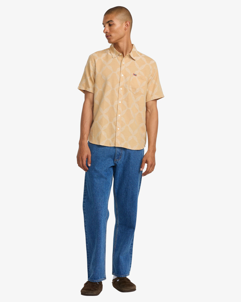 Load image into Gallery viewer, RVCA Men&#39;s LA Ornament Short Sleeves Shirt Ochre 23A041501_OCR
