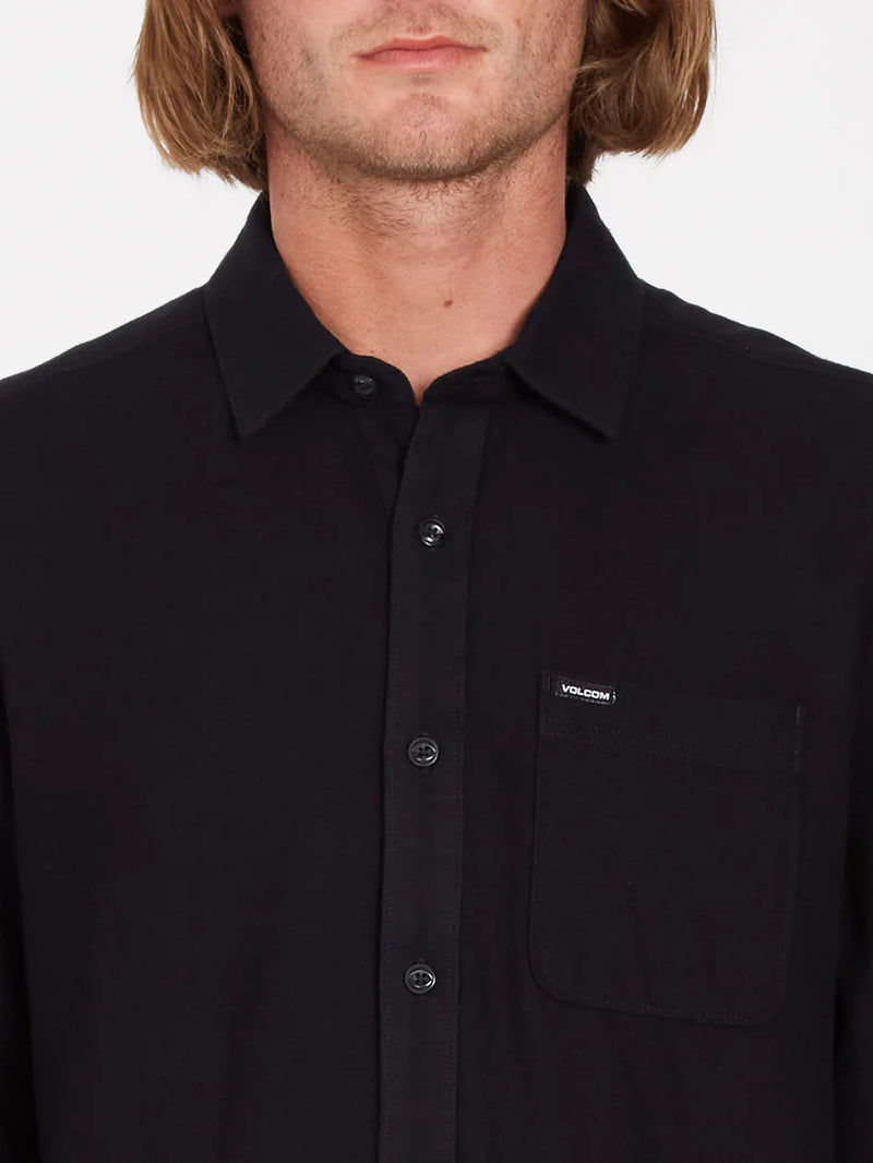 Load image into Gallery viewer, Volcom Men&#39;s Caden Solid Shirt Black A0532204_BLK
