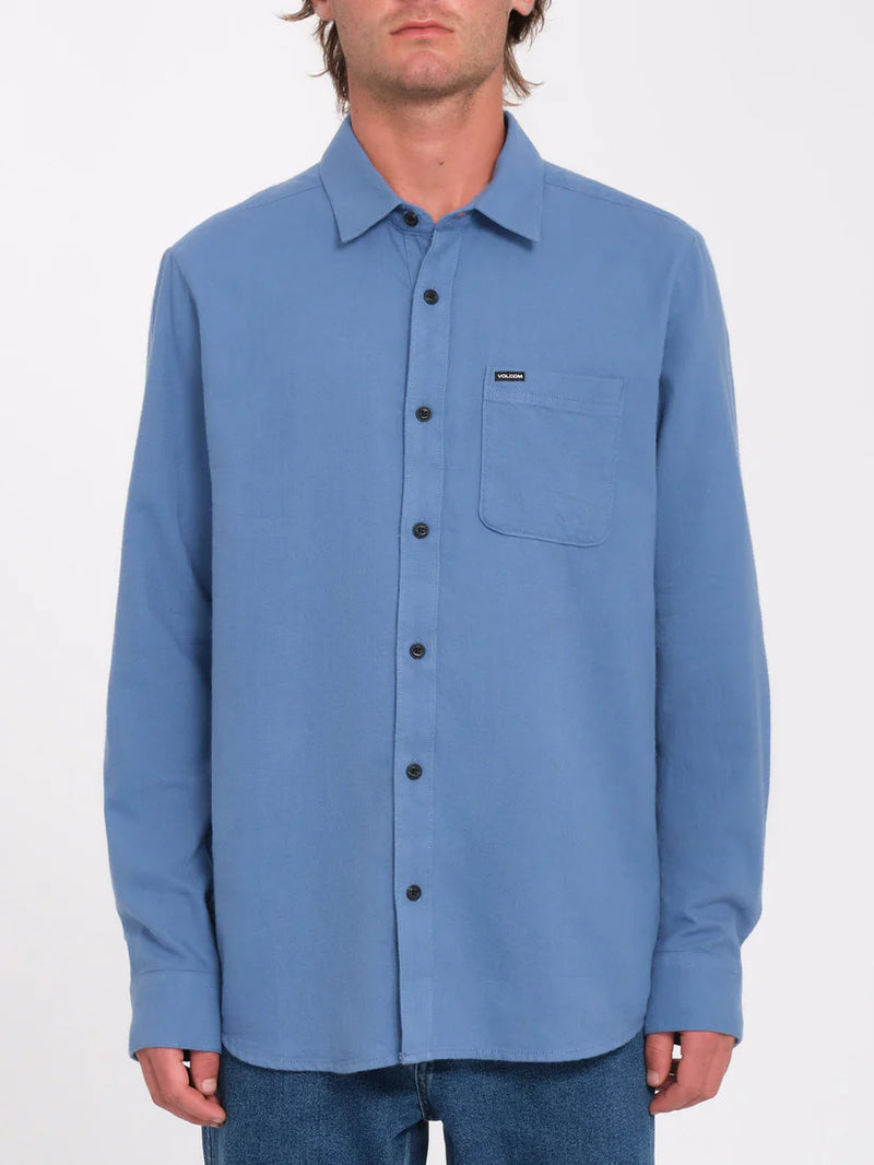 Load image into Gallery viewer, Volcom Men&#39;s Caden Solid Shirt Blueberry A0532408_BBY
