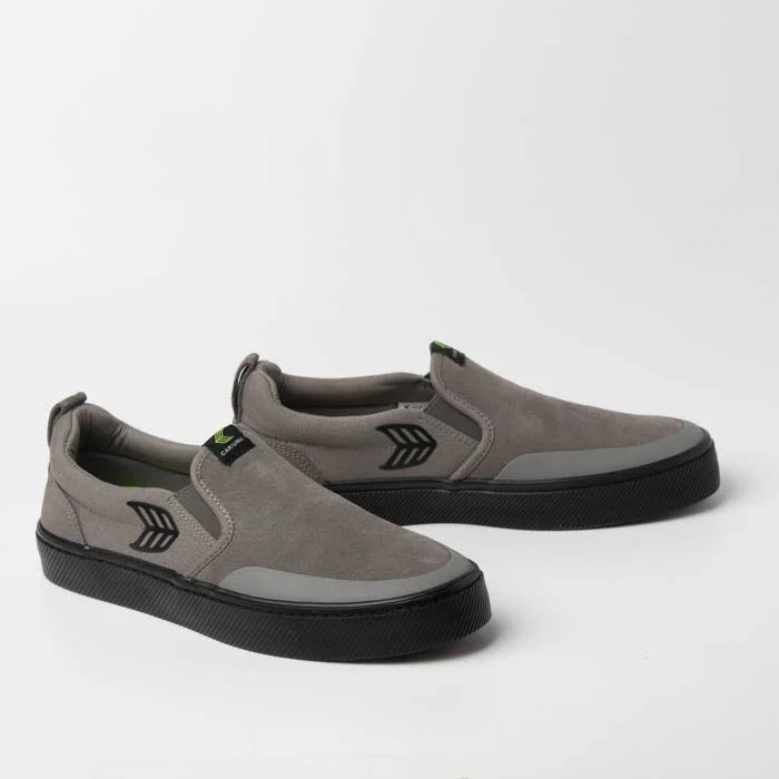 Load image into Gallery viewer, Cariuma Men&#39;s Slip On Skate Pro Shoes Charcoal Grey Suede Black 440707G24M100
