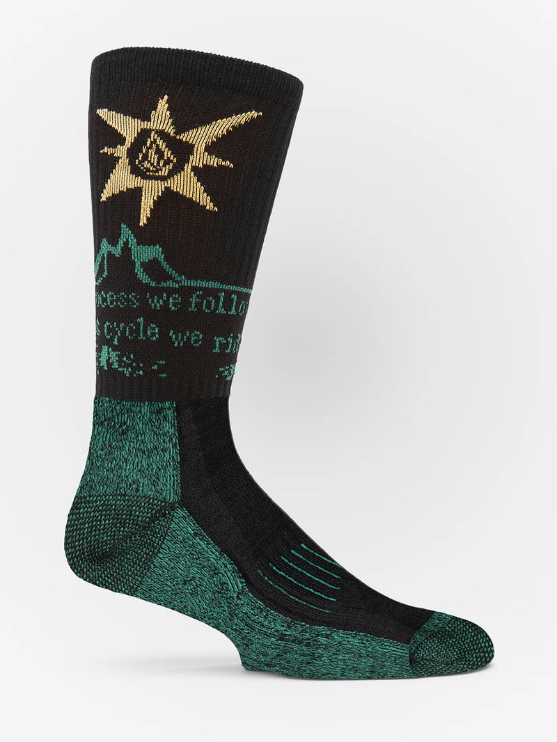 Load image into Gallery viewer, Volcom Men&#39;s Tokyo True Bryan Iguchi Socks Stealth D6332401_STH
