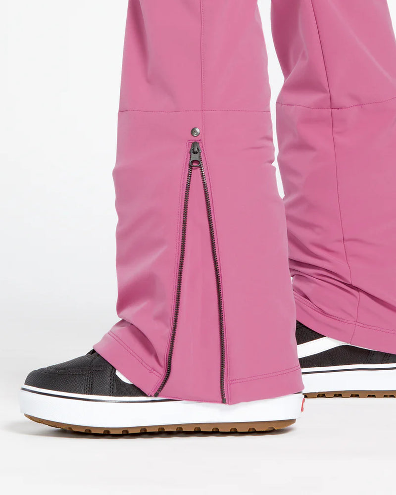 Load image into Gallery viewer, Volcom Women&#39;s Battle Stretch Snow Pants Blurred Violet H1352509_BUV
