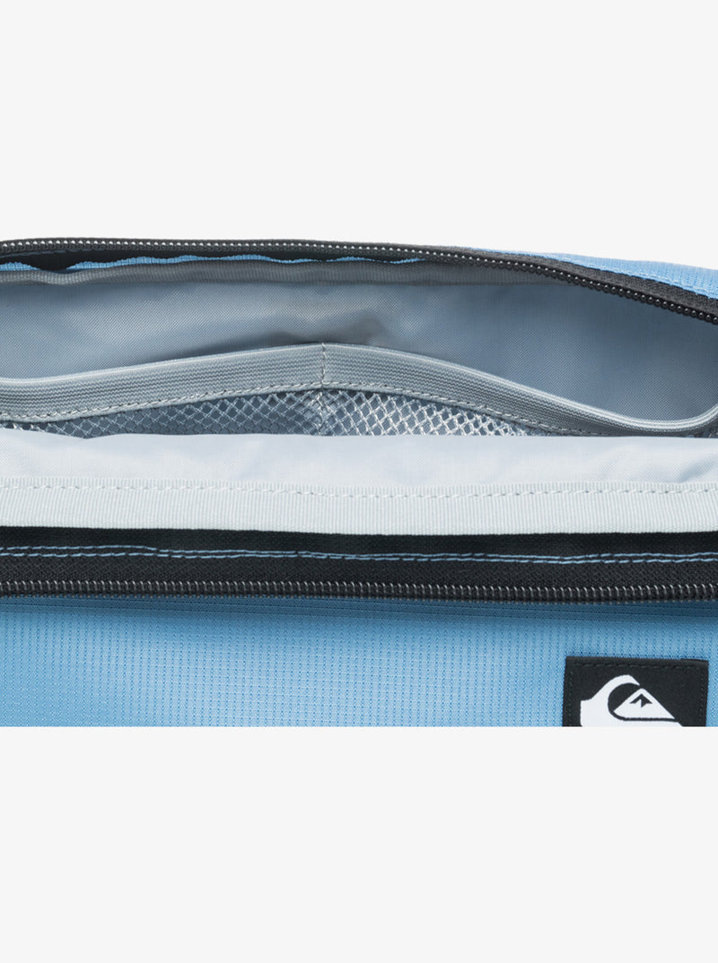 Load image into Gallery viewer, Quiksilver Men&#39;s Pubjug 2.0 Waist Pack Coronet Blue EQYBA03187-BLQ0
