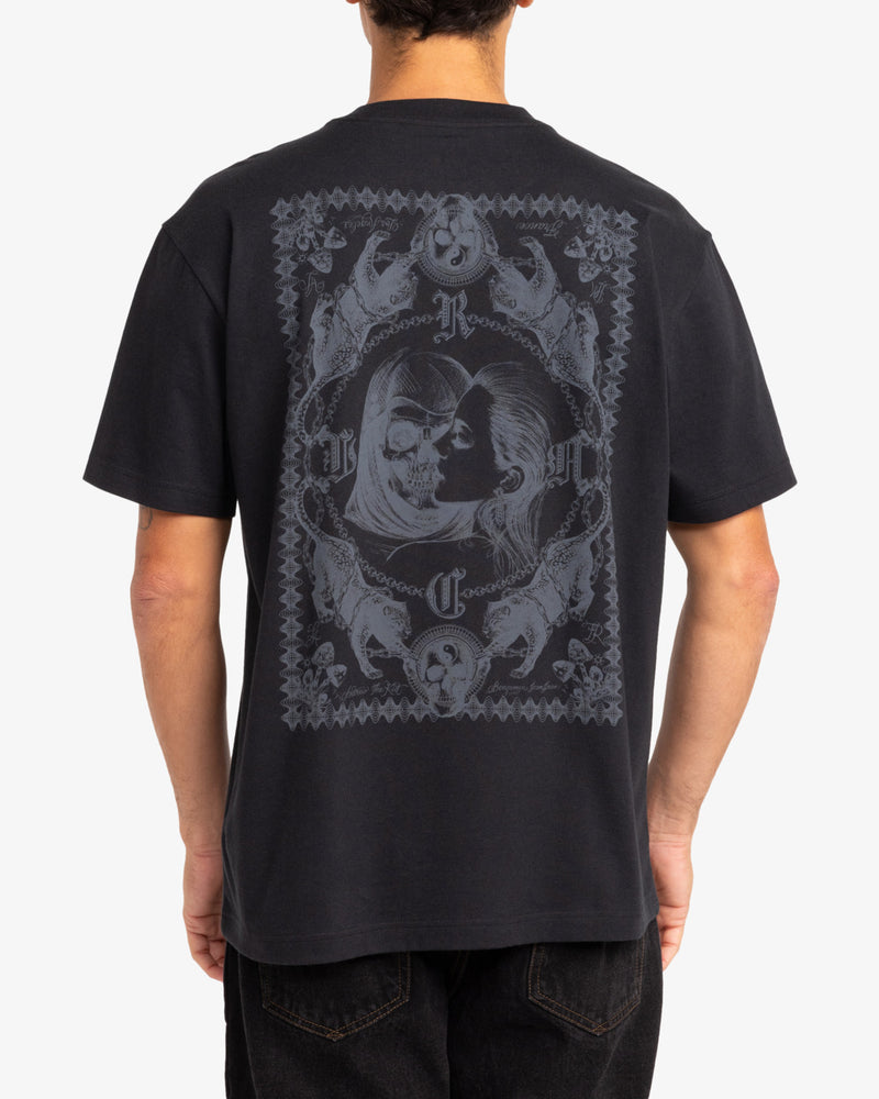 Load image into Gallery viewer, RVCA Men&#39;s Chefs Kiss Short Sleeves T-shirt Black EVYZT00230_BLK
