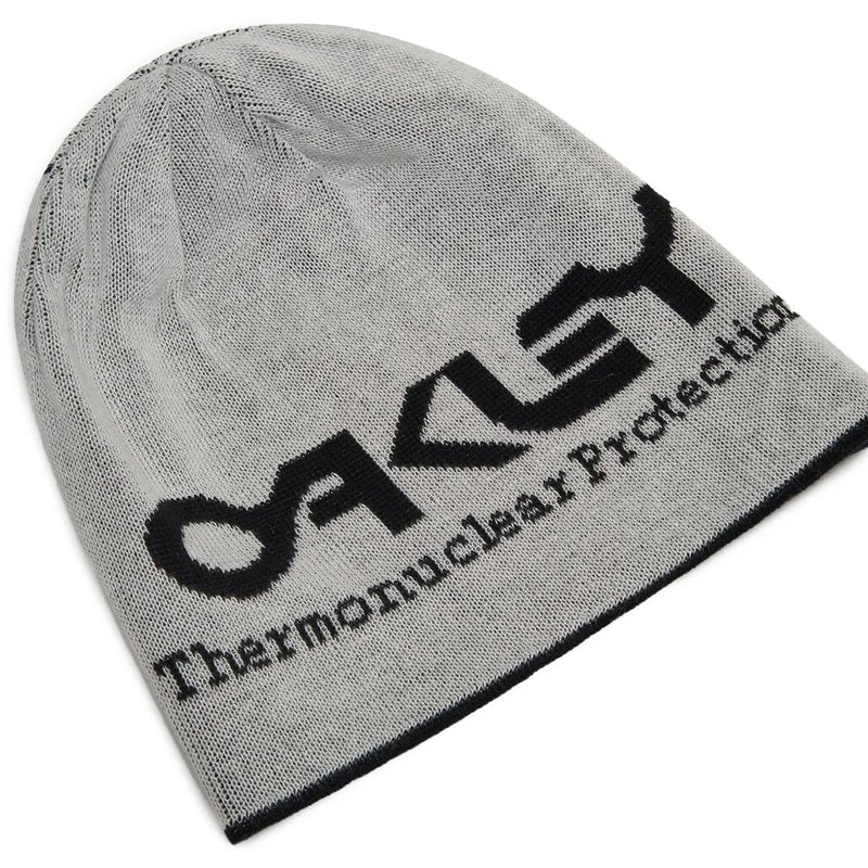 Load image into Gallery viewer, Oakley Unisex Tnp Reversible Beanie Blackout/White FOS901066-09V
